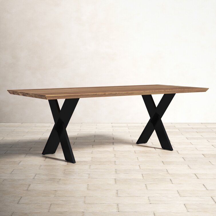 X leg store dining table